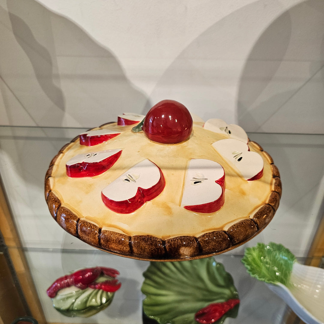 Lidded Apple Pie Dish