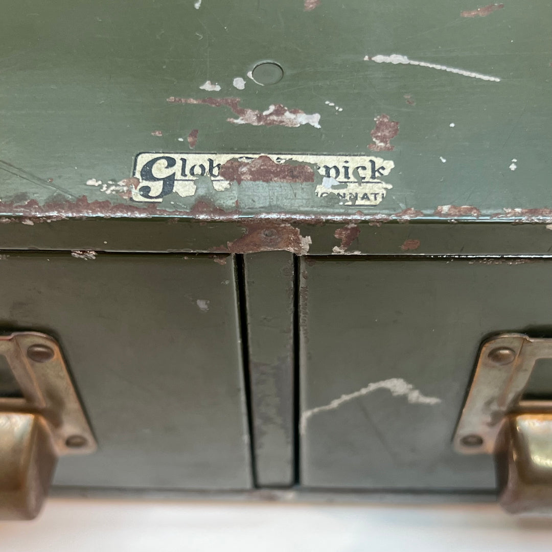 Globe-Wernicke Green 2-Drawer Metal 3x5 Card File w/Brass Pulls