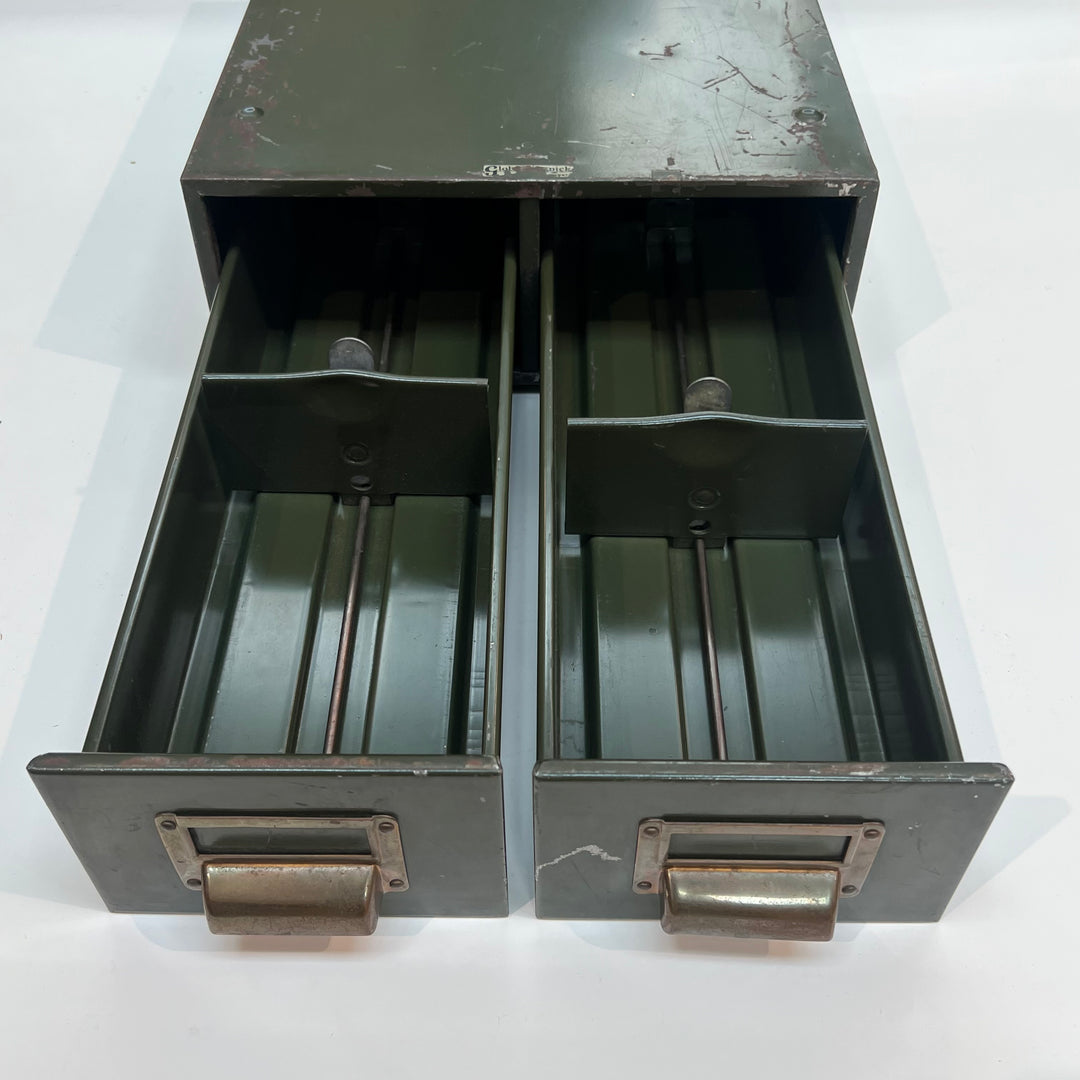 Globe-Wernicke Green 2-Drawer Metal 3x5 Card File w/Brass Pulls