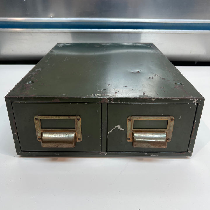 Globe-Wernicke Green 2-Drawer Metal 3x5 Card File w/Brass Pulls